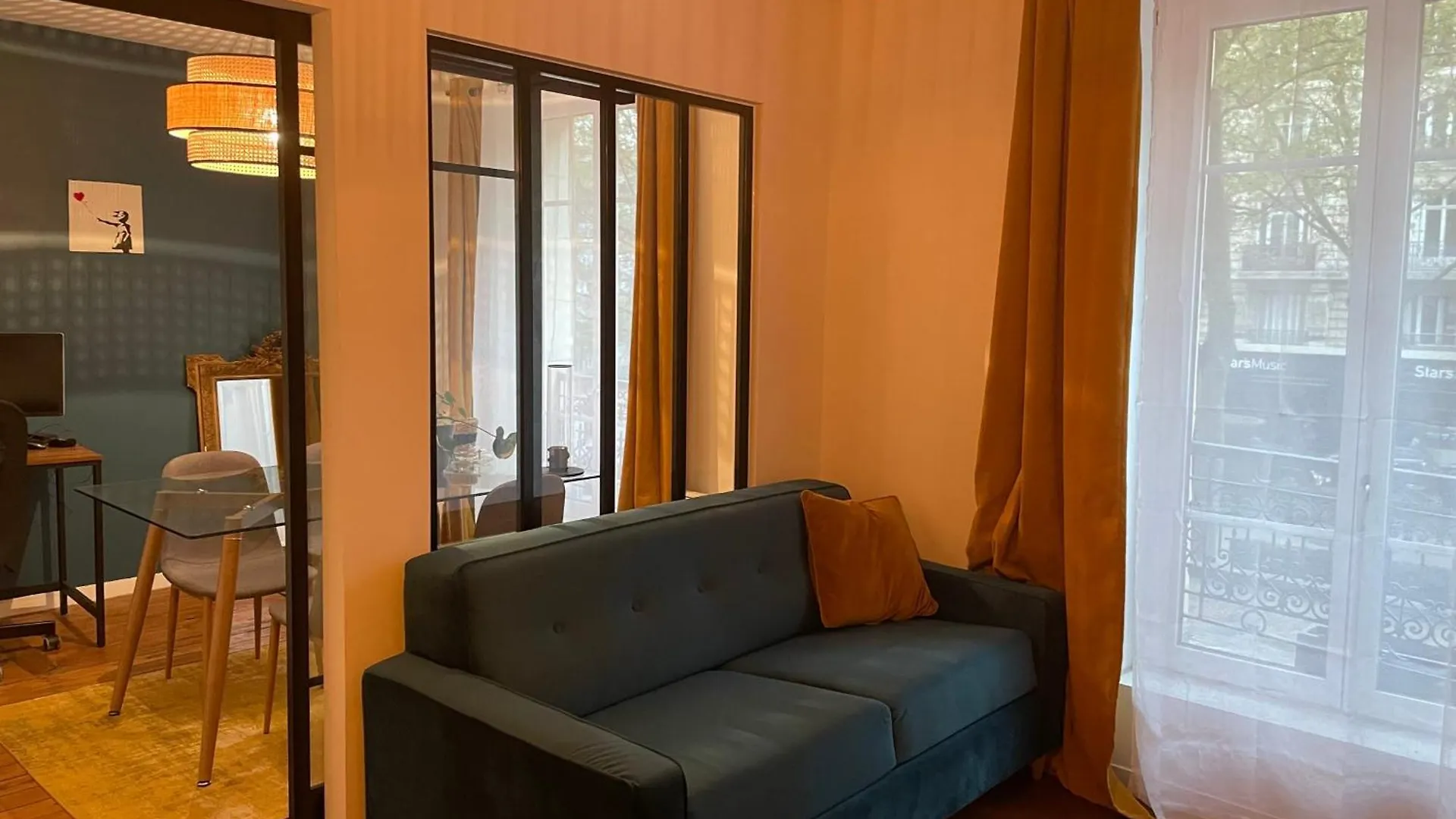 42M Close To Montmartre Paris